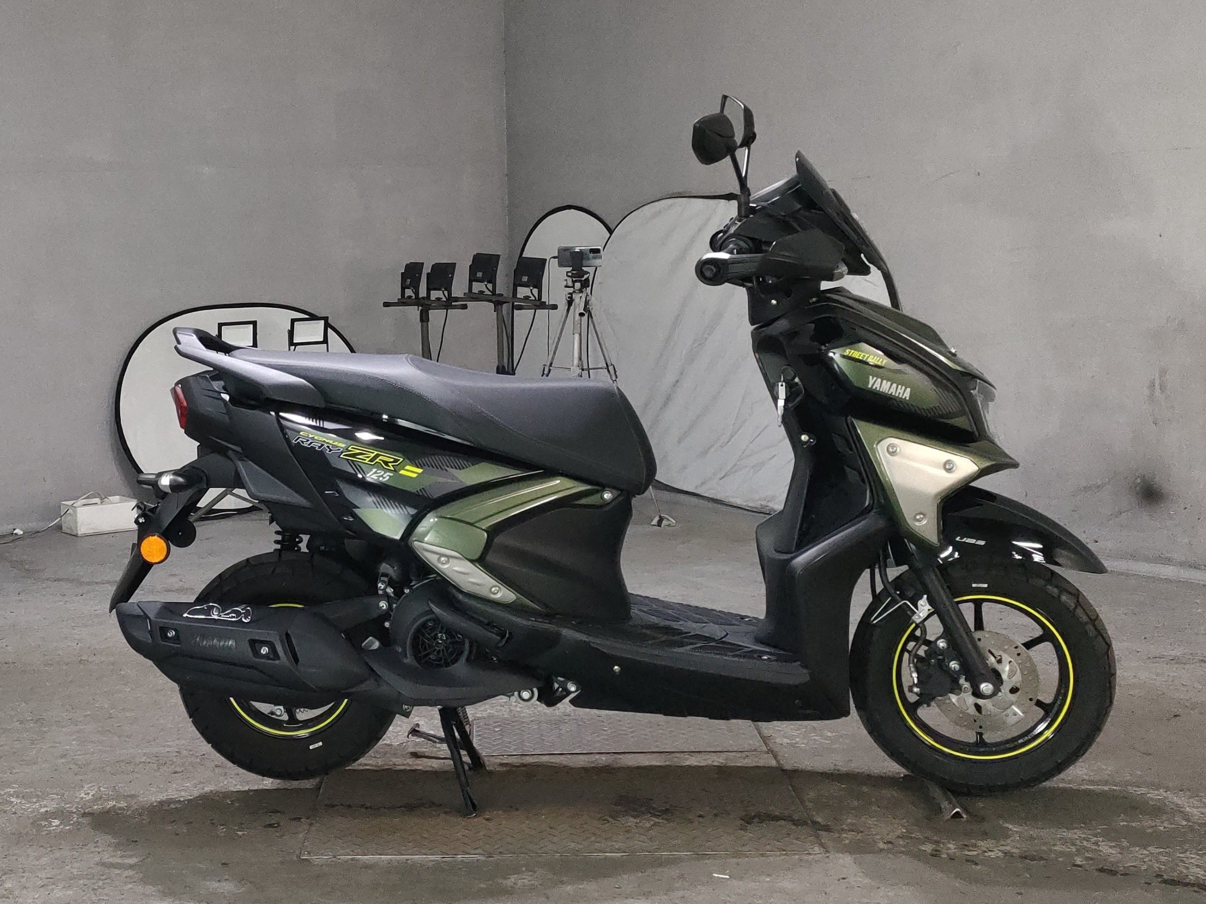 Yamaha CYGNUS RAY ZR