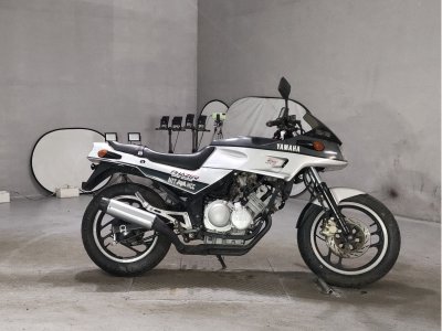 Yamaha FZ250 FAZER