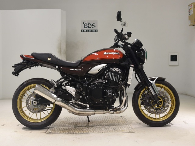 Kawasaki Z900RS