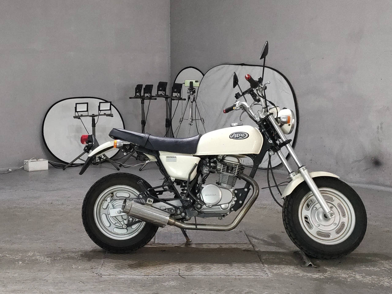 Honda APE100
