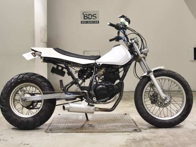 Yamaha TW200E