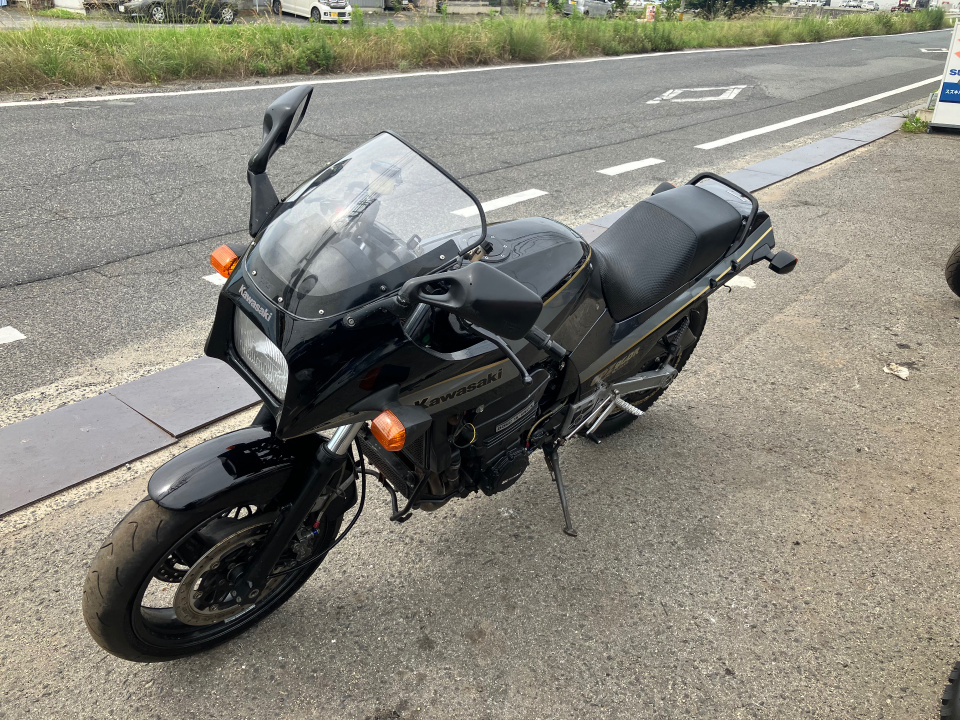 Kawasaki GPZ900R