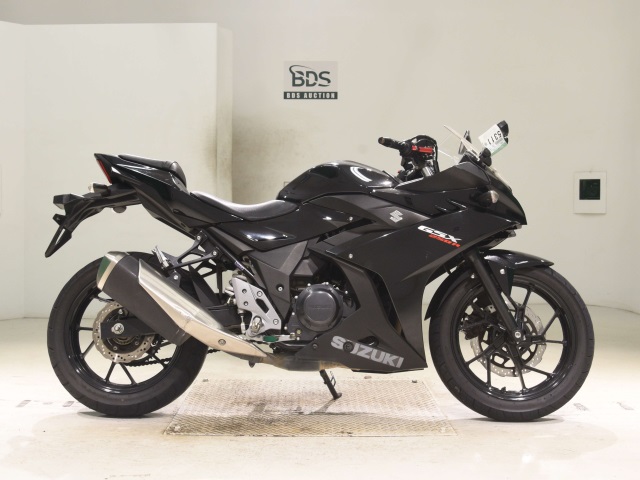 Suzuki GSX250R