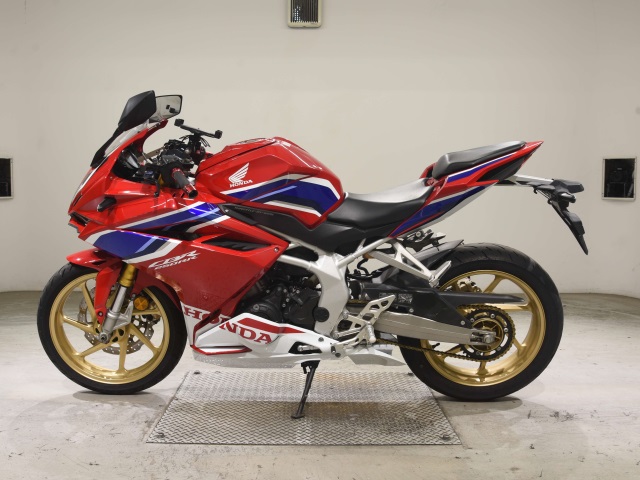 Honda CBR250RRA — фото 2