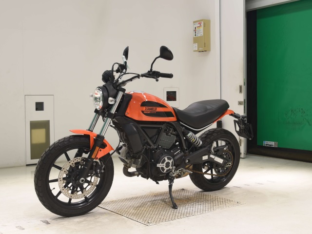 Ducati SCRAMBLER SIXTY2 — фото 4