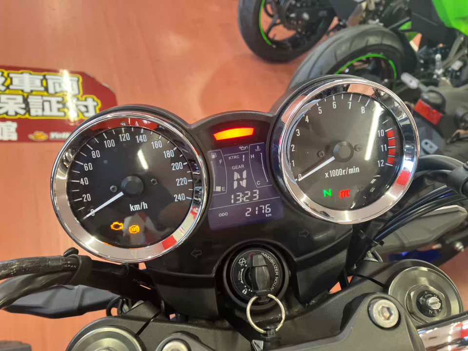 Kawasaki Z900RS — фото 3