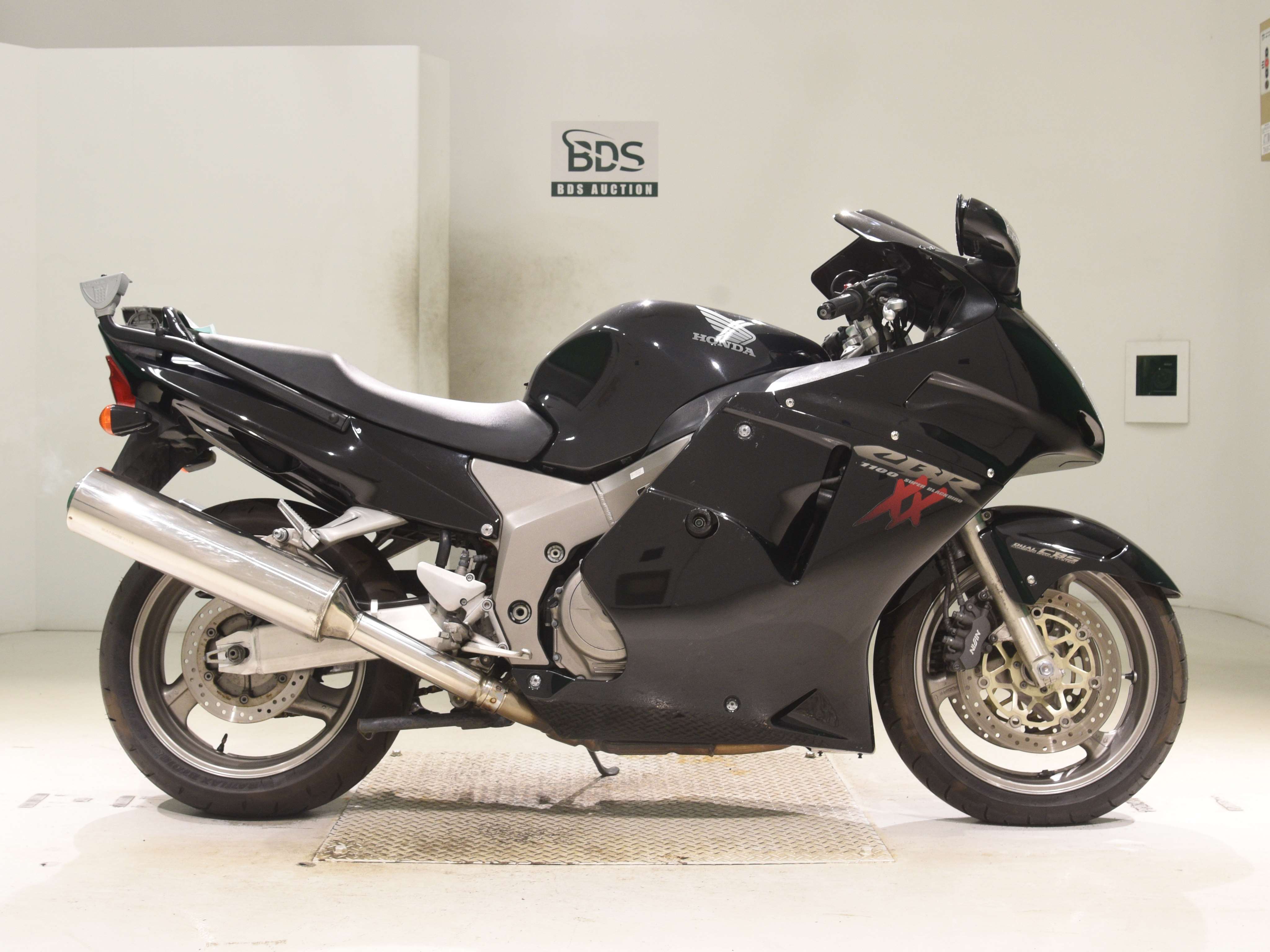 Honda CBR1100XX BLACKBIRD