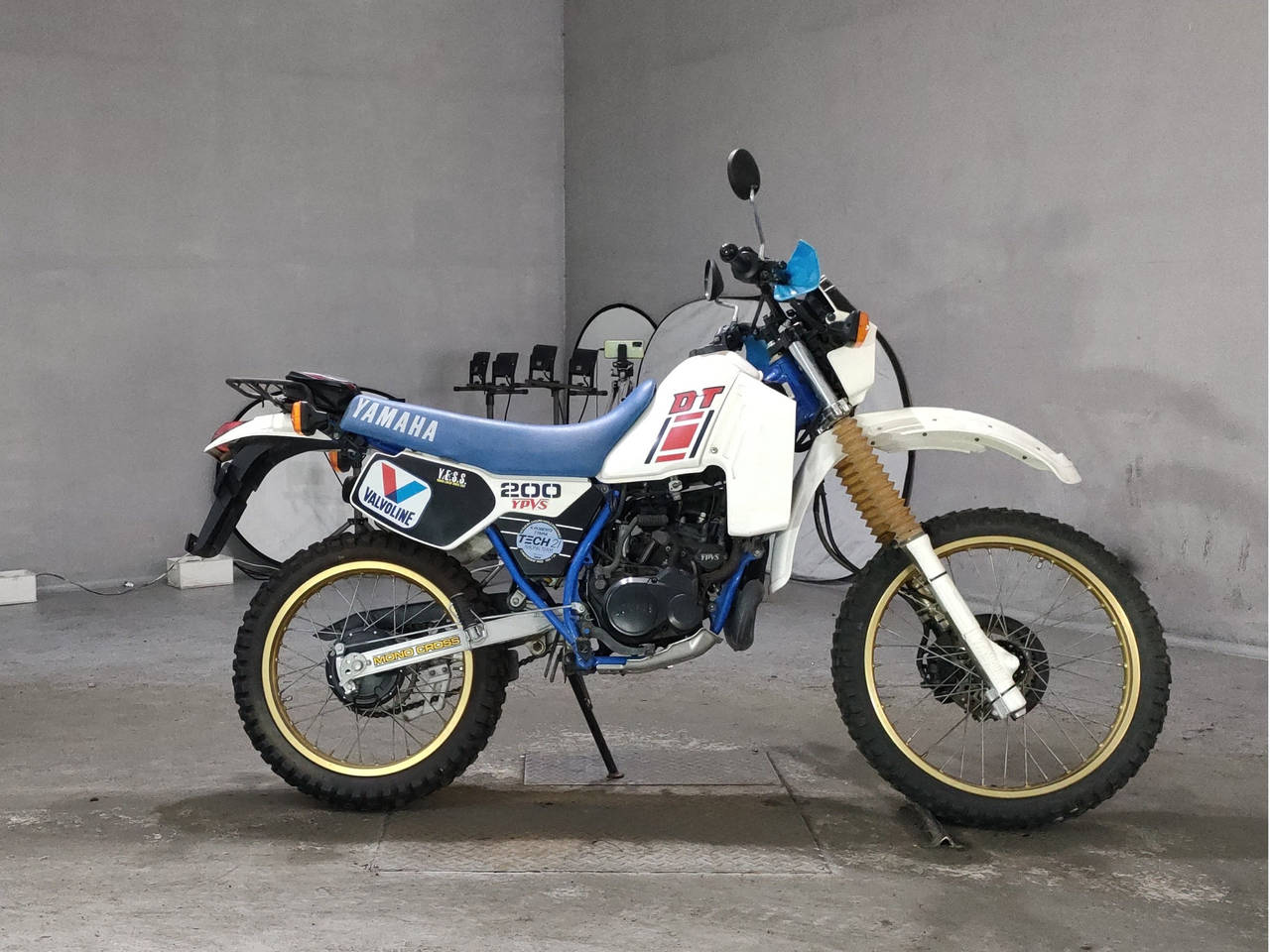 Yamaha DT200R