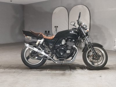 Kawasaki ZRX400