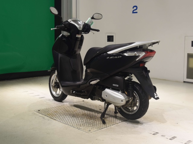 Honda LEAD125 — фото 6