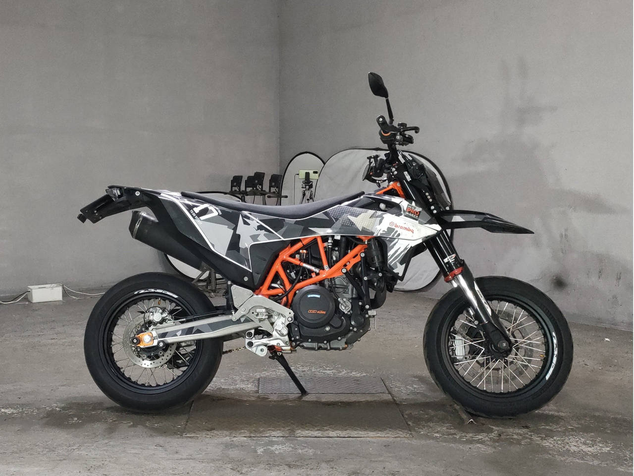 KTM 690 SMC R, zdjęcie 1
