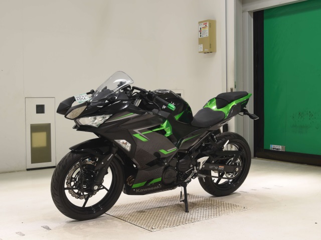Kawasaki NINJA400 — фото 4