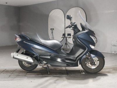 Suzuki BURGMAN 200