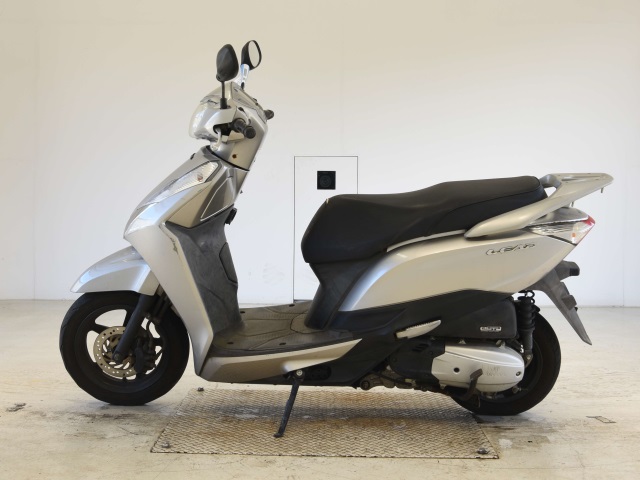 Honda LEAD125 — фото 2