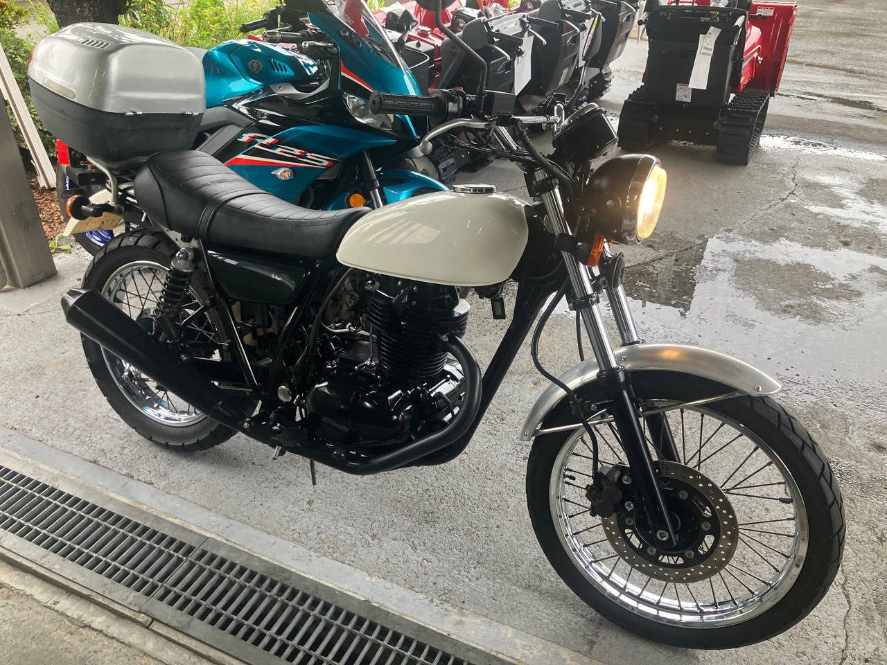 Kawasaki 250TR