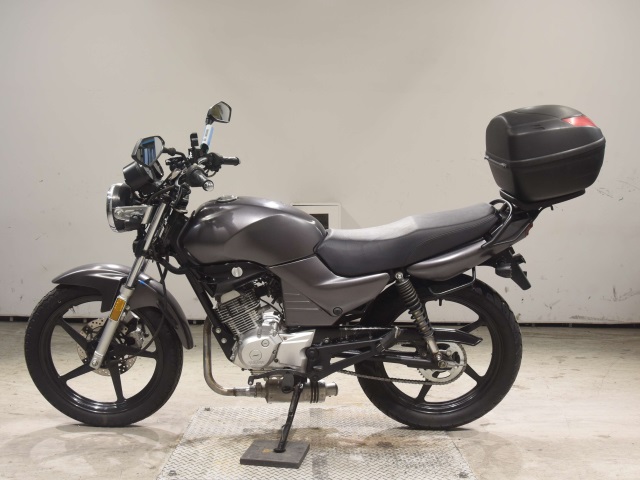 Yamaha YBR125 — фото 2