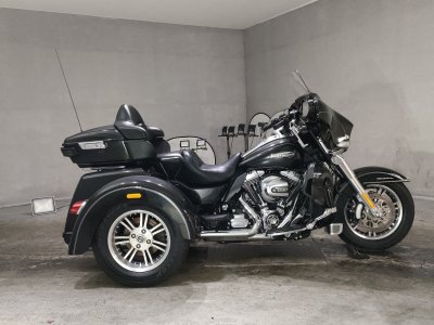 HD TRI GLIDE ULTRA CLASSIC FLHTCUTG1690