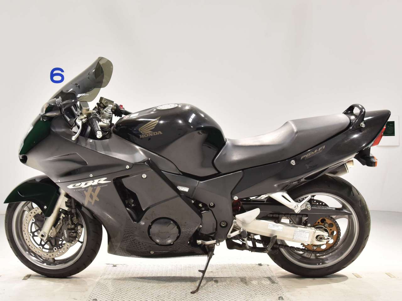 2913] Honda CBR1100XX BLACKBIRD - JH2SC35U05M800088