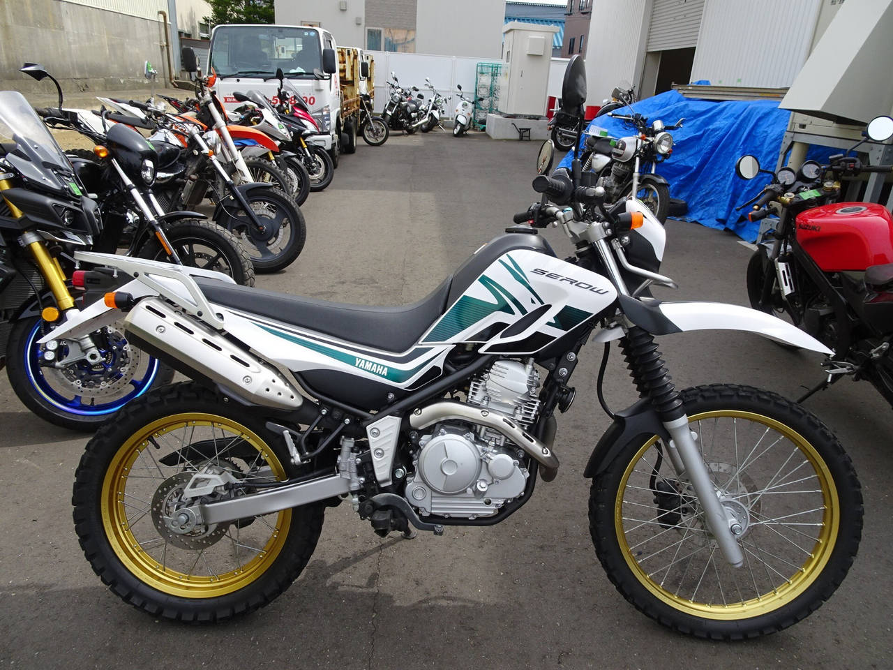 Yamaha SEROW XT250