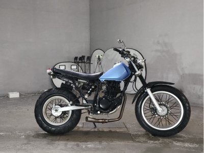 Yamaha TW200