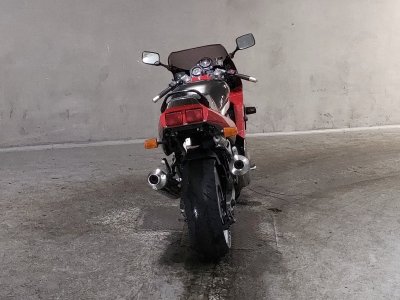 Suzuki GSX-R1100 — фото 4