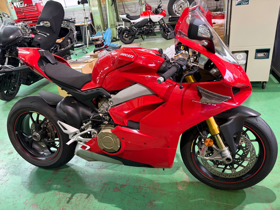 Ducati DOKA PANIGALE V4S