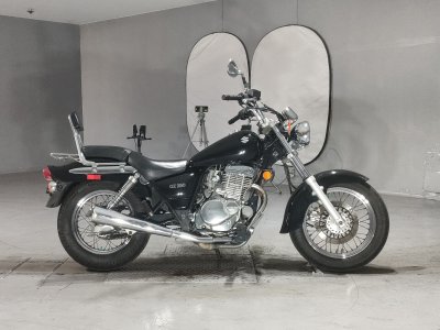 Suzuki GZ250