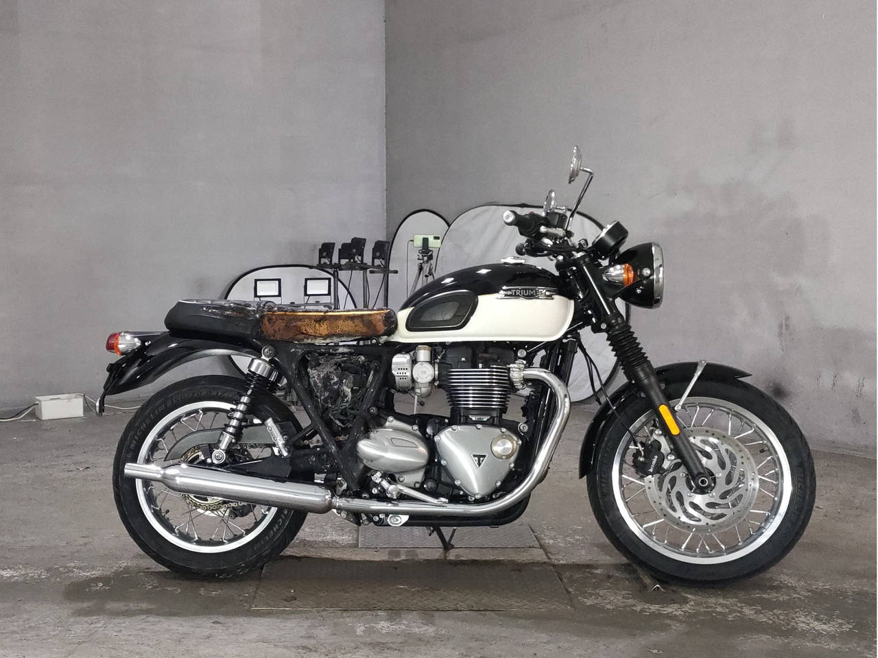 Triumph T120 BONNEVILLE, zdjęcie 1
