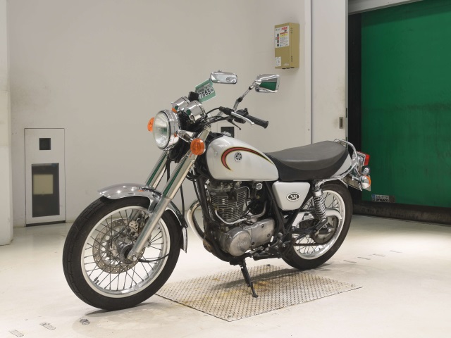 Yamaha SR400 — фото 4