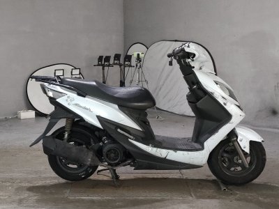 Suzuki SWISH