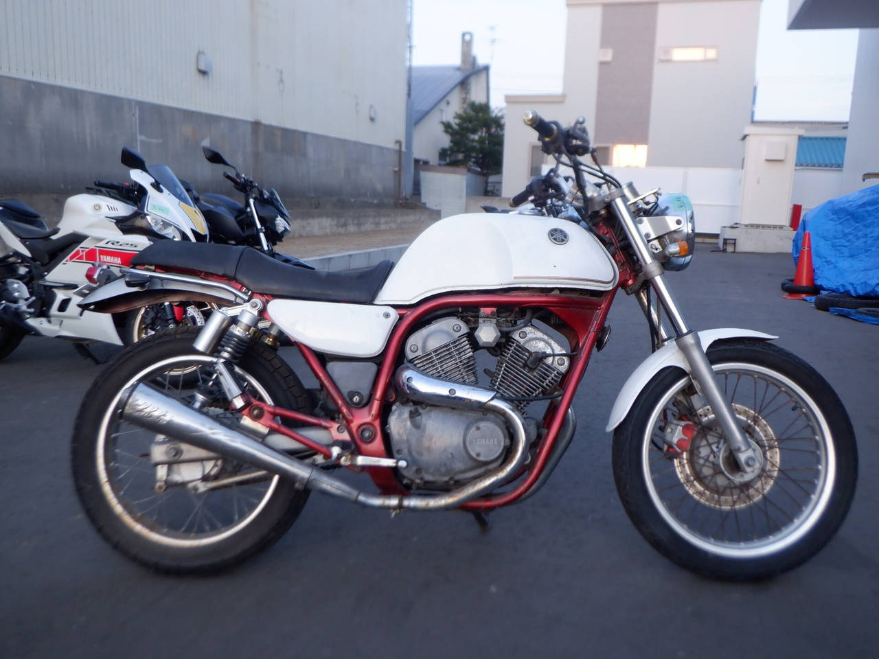 0011] Yamaha SRV250 - 4DN-001307