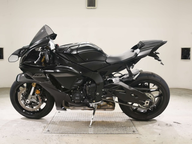 Yamaha YZF-R1 — фото 2