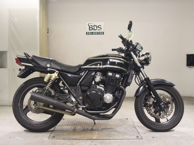 Kawasaki ZRX 400