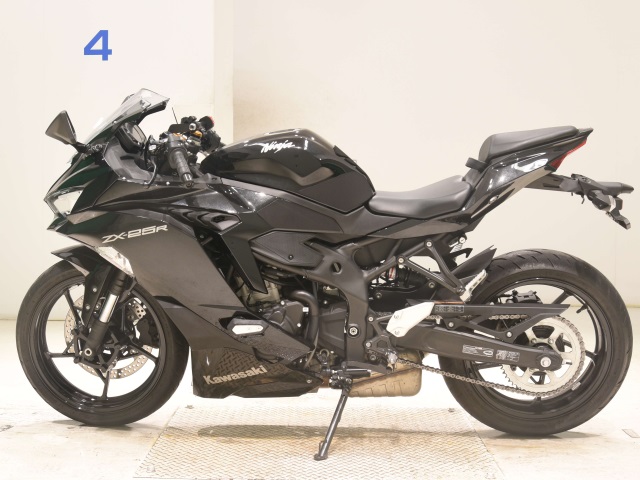 Kawasaki NINJA ZX-25R — фото 2