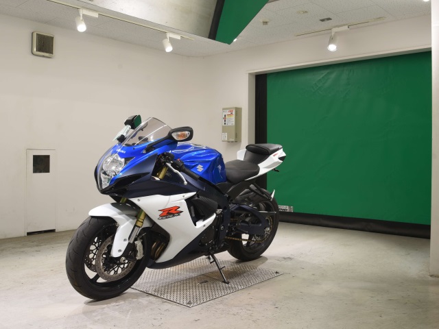 Suzuki GSX-R750 — фото 4