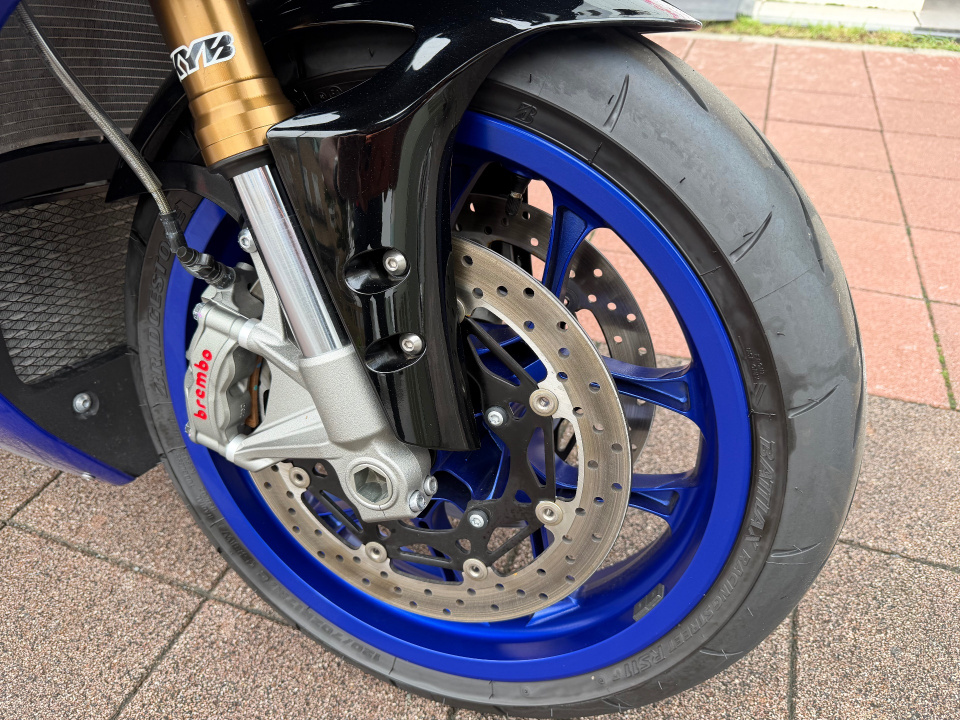 Yamaha YZF-R1 — фото 10