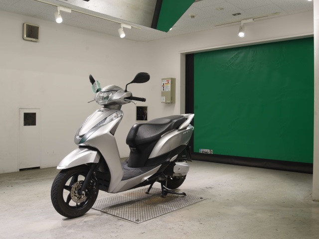 Honda LEAD125 — фото 4