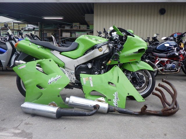 Kawasaki ZZR1100