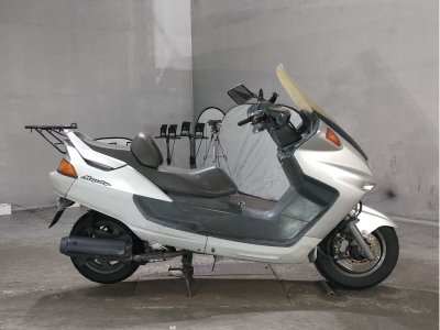 Yamaha MAJESTY250