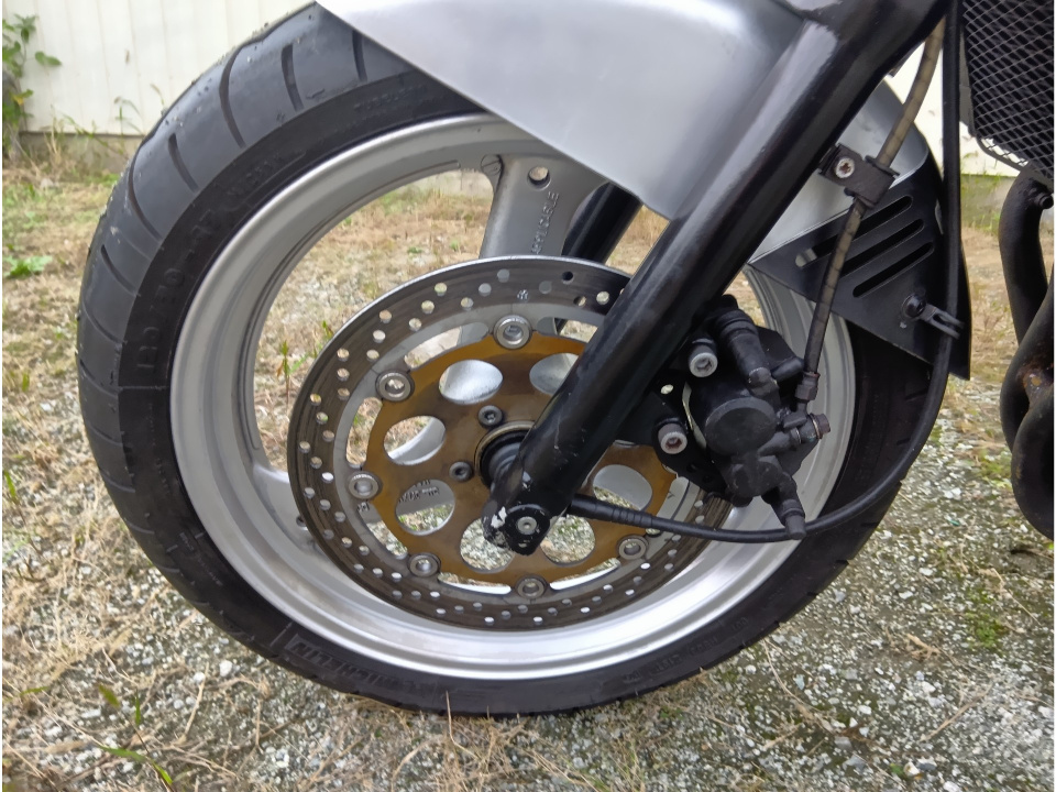 Suzuki GSX250S KATANA — фото 14