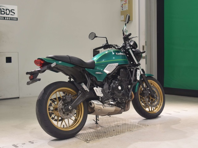 Kawasaki Z650RS — фото 5