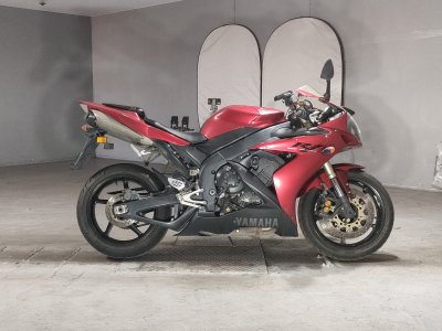 Yamaha YZF-R1