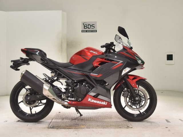 Kawasaki NINJA400