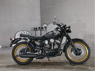 Kawasaki W800