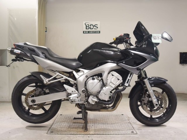 Yamaha FZ6 FAZER