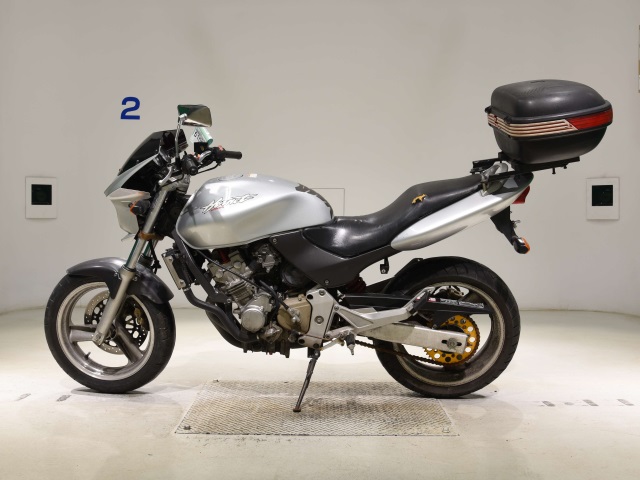 Honda HORNET — фото 2