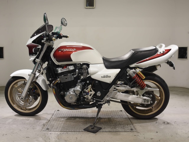 Honda CB1300SF — фото 2