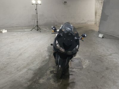 Kawasaki ZZ-R1400 — фото 3