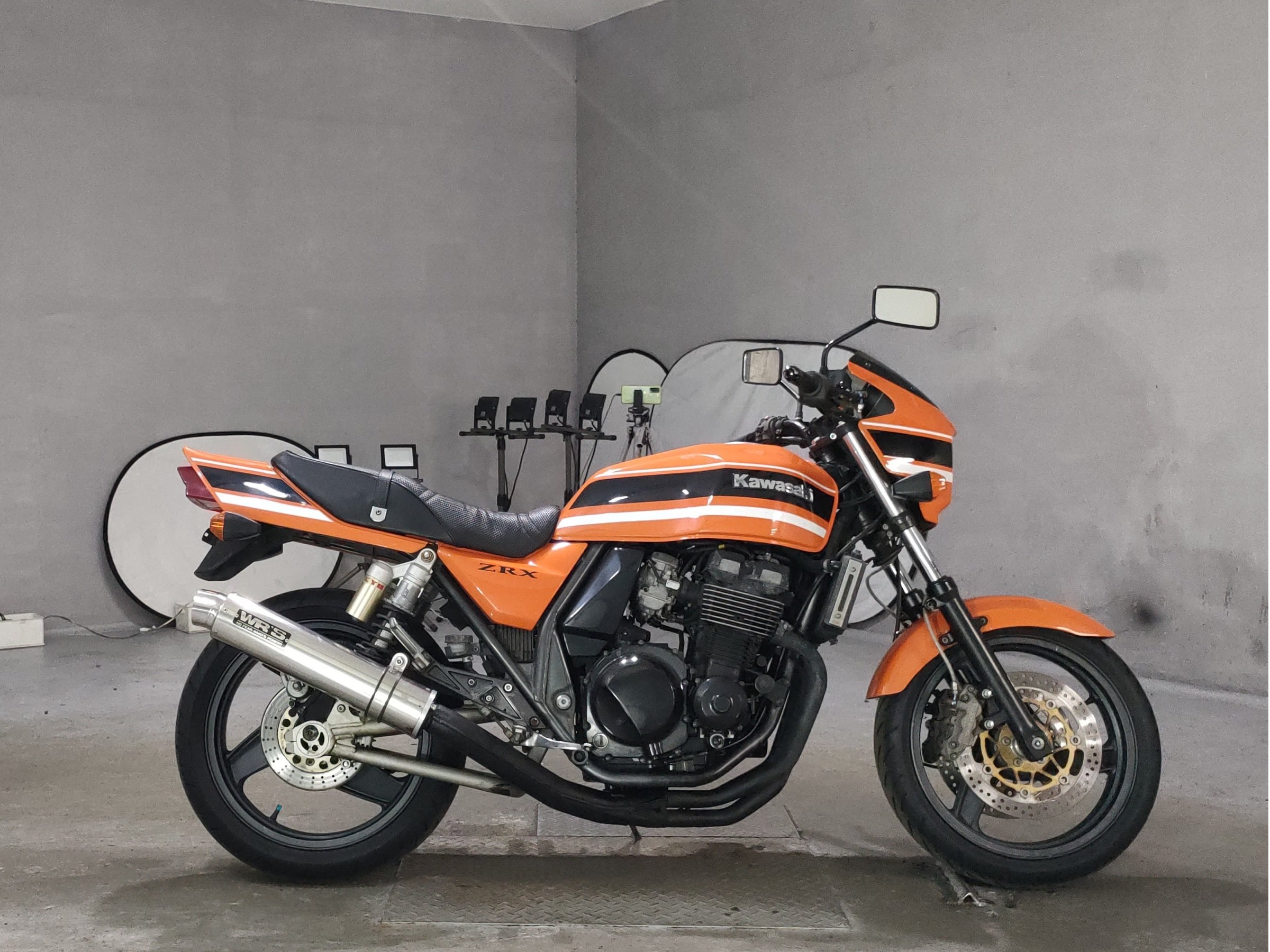 Kawasaki ZRX400