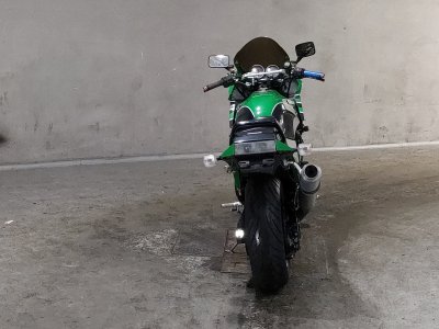 Kawasaki GPZ900R — фото 4